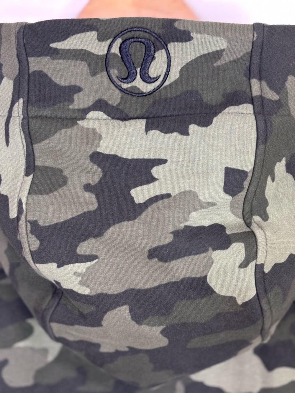 Lululemon Camo Zip Hoodie Scuba Style Green Athletic Jacket Sz 12 - Picture 2 of 5